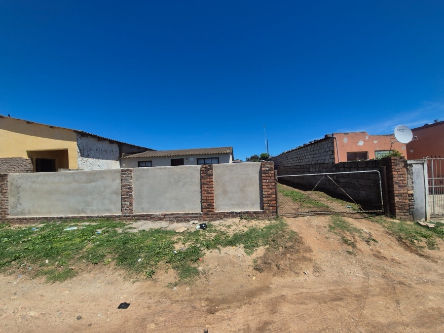2 Bedroom Property for Sale in Zwide Eastern Cape